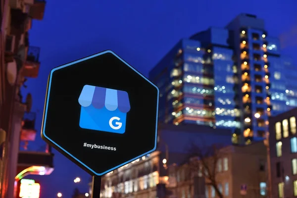 Kiev / Ukrayna - 01.22.18: Google işimin işareti