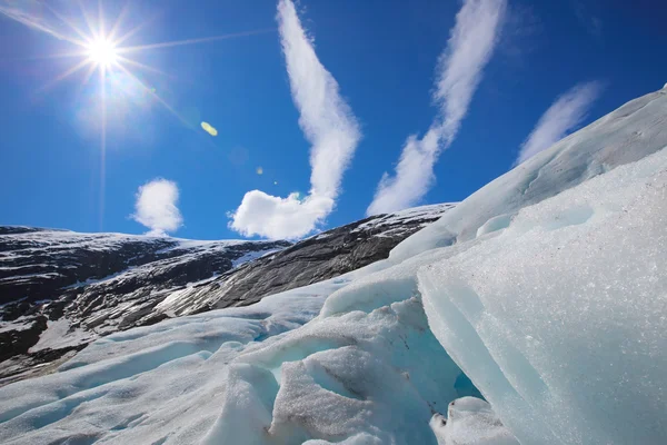 Lodowiec Nigardsbreen w Parku Narodowego Jostedalsbreen — Zdjęcie stockowe