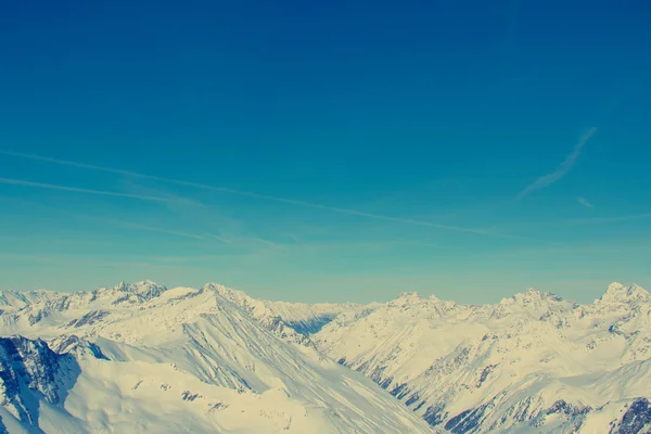 Szczyty pasma górskiego w zimie, Alpy, Austria — Zdjęcie stockowe