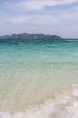 Şeffaf berrak Denizi ve adalar
