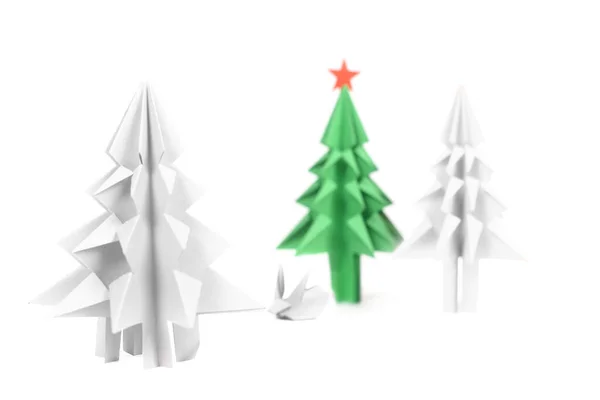 Оригами Рождественская Елка Зеленой Бумаги Ремесла Изолированы Белом Фоне — стоковое фото