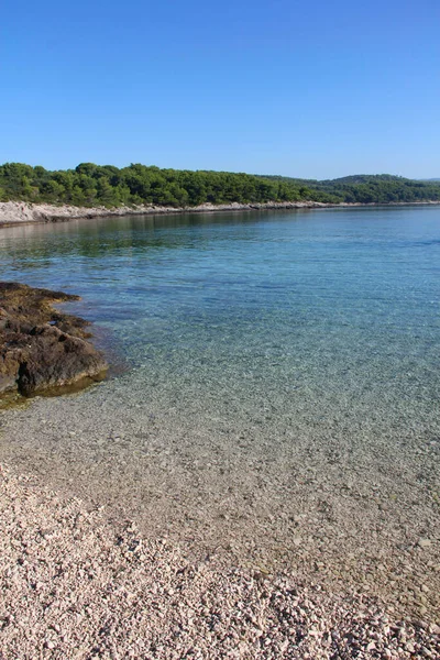 Turquoise Sea Water White Stone Beach Mountains Sumartin Brac Island — Stock Photo, Image