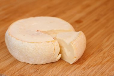 Camembert peyniri