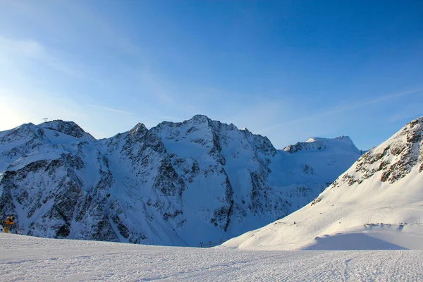 Piste sulla stazione sciistica — Foto Stock