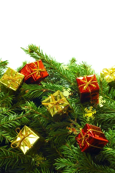 Vánoční strom s dekorem — Stock fotografie