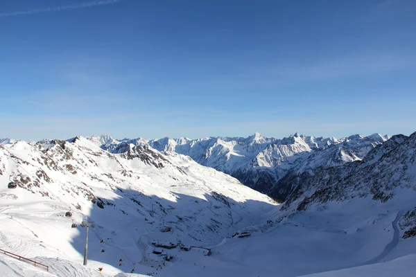 Skilift in de bergen — Stockfoto