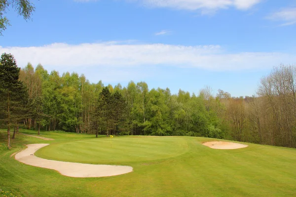 Sandbunker auf dem Golfplatz — Stockfoto