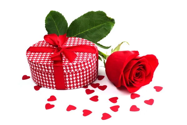 Rose ve hediye — Stok fotoğraf