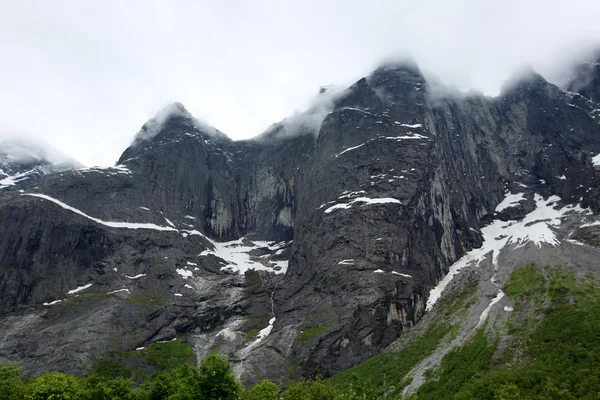 Ściana trolli w Norwegii — Zdjęcie stockowe