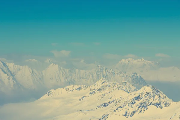 Toppen van de bergketen in winter, Alpen, Oostenrijk — Stockfoto