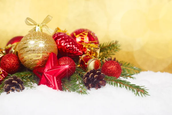 Decoración de Navidad en la nieve — Foto de Stock