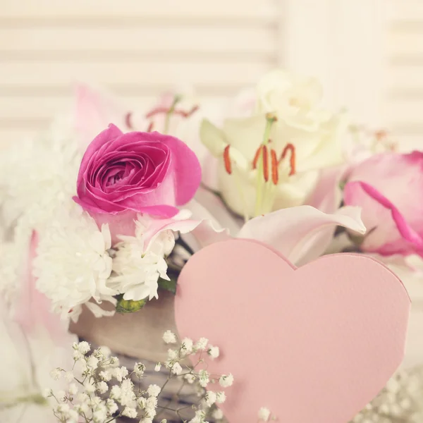 Flores e namorados cartão de dia — Fotografia de Stock