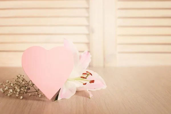 Valentines day card and flowers — Stock Photo, Image
