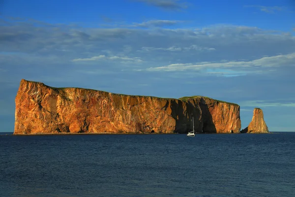 Роше perce в Gaspesie, Квебек — стокове фото