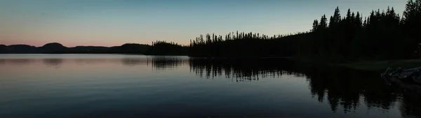 Tramonto sul lago — Foto Stock