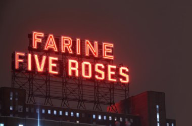 montreal landmark Farine 5 gül
