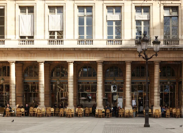 Parisisk café — Stockfoto