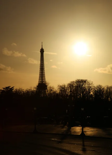 Torre Eiffel en París — Foto de Stock