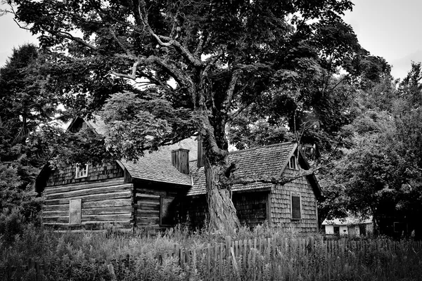 Casa abandonada — Foto de Stock