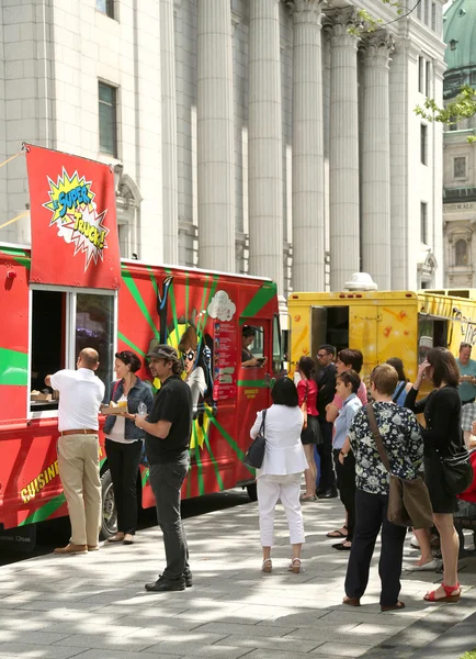 Camiões de alimentos em Montreal — Fotografia de Stock