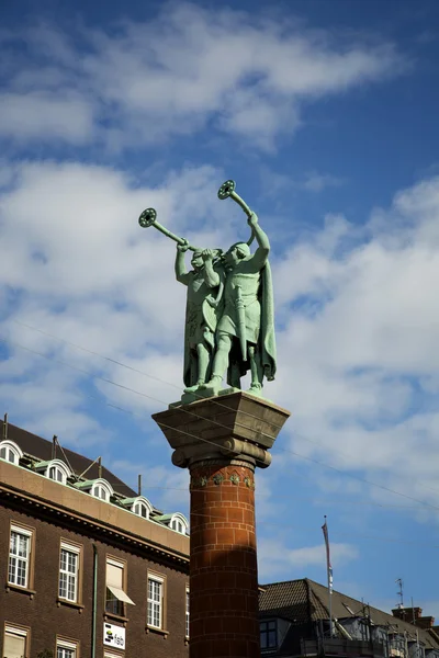 Estátua de dois trompetistas em Copenhague — Fotografia de Stock