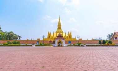 Vientiane, Laos 'taki Pha That Luang Tapınağı' nın en güzel bakış açısı mimarisi.