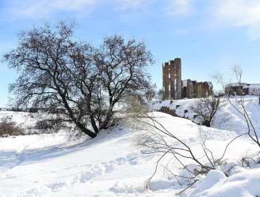 Karlı güzel bir manzara.