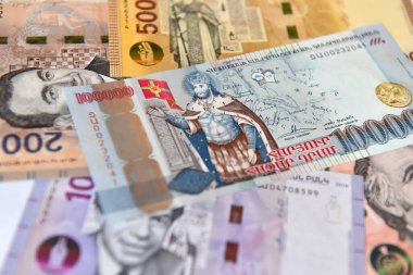 dram, Ermenistan 'ın seçici odaklı mevcut parası