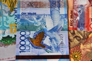 Kazakistan 'ın mevcut parası