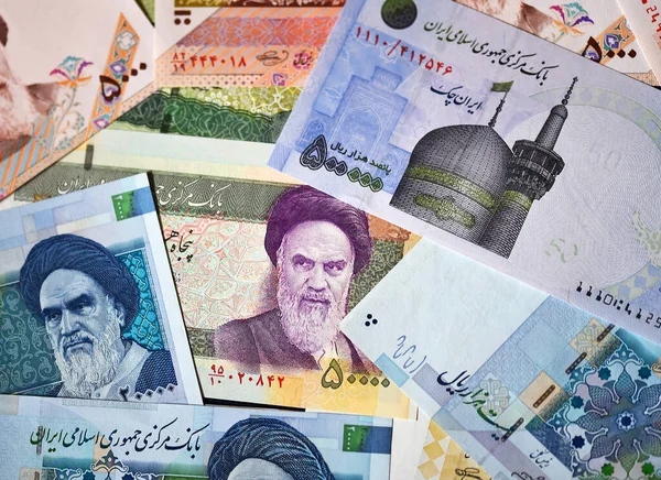 İran İslam Cumhuriyeti 'nin şu anki parası, riyal.