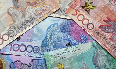 Kazakistan 'ın güncel banknotları.