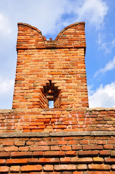 Merlón de ladrillo . — Foto de Stock