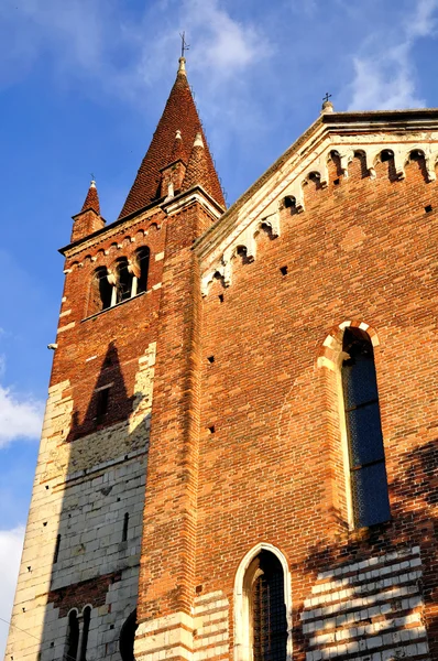 Lugares de interés religioso Verona . — Foto de Stock