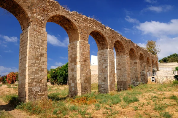 Oude Romeinse aquaduct. — Stockfoto