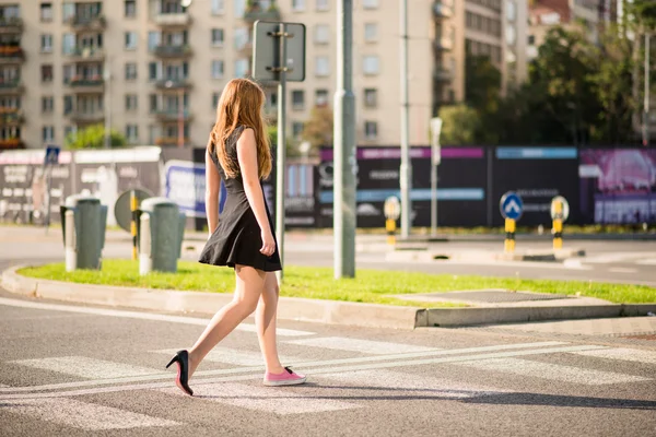 Camminando strada — Foto Stock