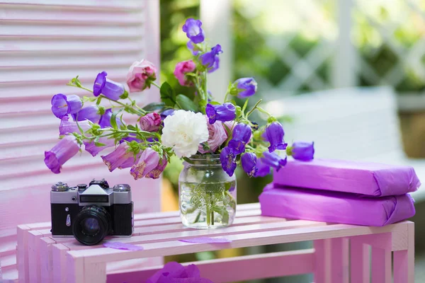 Hermosa decoración para una fiesta de verano — Foto de Stock