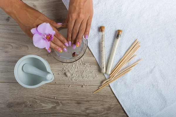 Spa de mão. Conceito de manicure — Fotografia de Stock