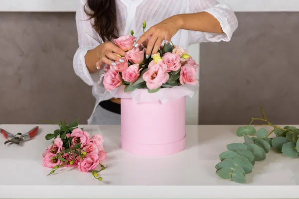 Encantador ramo en una florería — Foto de Stock