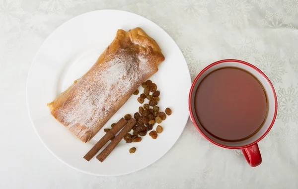 Äppelpaj och kaffe — Stockfoto