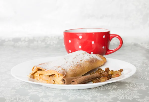 Äppelpaj och kaffe — Stockfoto