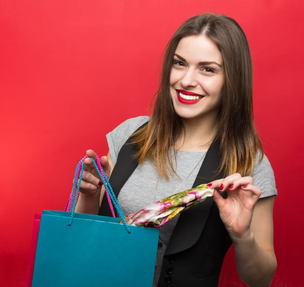 Jovem mulher compras — Fotografia de Stock