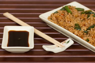 Pirinç ve sebze Japon tarzı