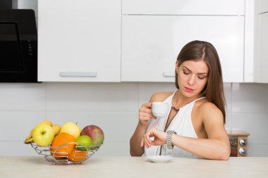 Sağlıklı kahvaltı.