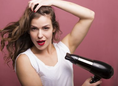 kadın saç kurutma