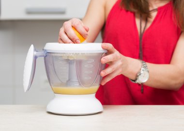 Onun mutfak güzel kadın