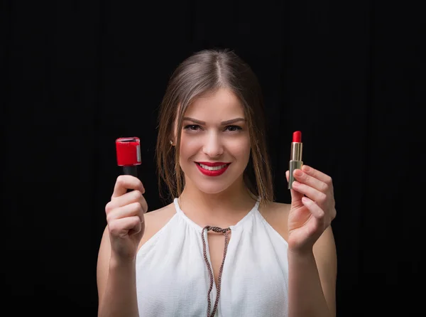 Nő a vörös rúzs és a körömlakk — Stock Fotó