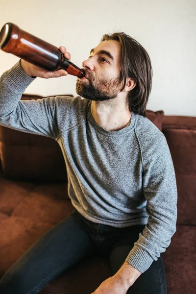 Adicción Alcohol Temprana Edad Hombre Caucásico Puede Dejar Beber Alcohol — Foto de Stock