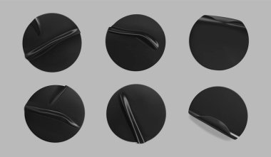 Siyah, yuvarlak, buruşmuş çıkartma maket seti. Yapışkan, açık siyah kağıt ya da yapıştırıcı etiketli, gri arka planda buruşuk bir etkisi var. Şablon etiketleri veya fiyat etiketleri. 3d gerçekçi vektör