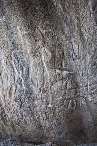 QOBUSTAN Prehistorical petroglyphs rock-painting in Azerbaijan — Stock Photo, Image