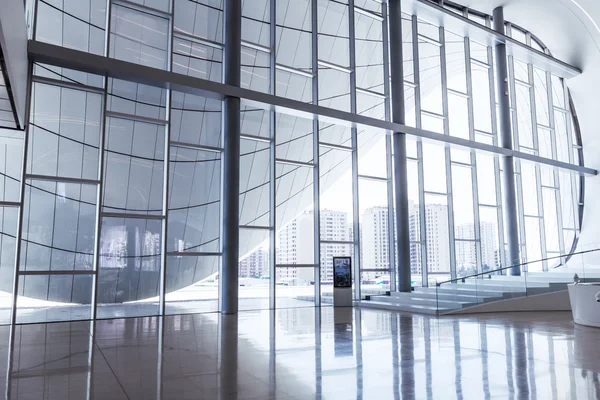 BAKU - July 16：Interior of Heydar Aliyev Center Museum in Baku, Azerbaijan. — 图库照片